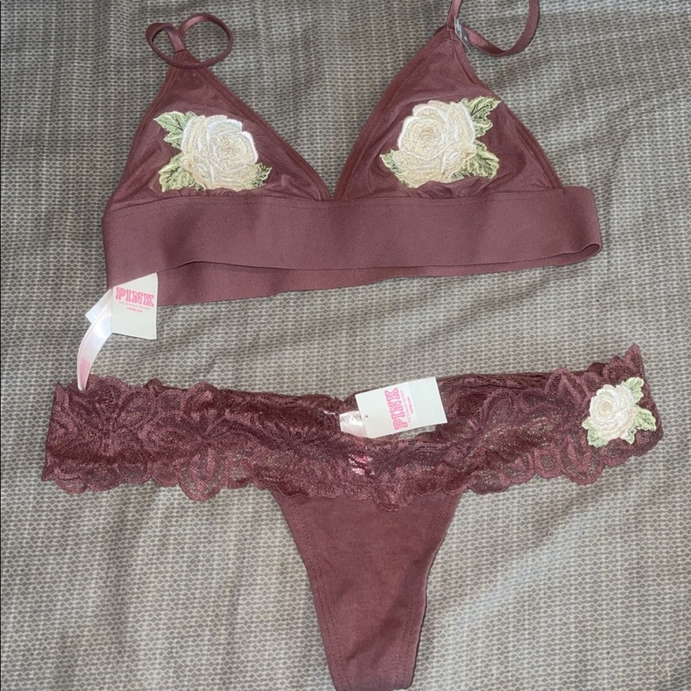 NWT Pink Victoria’s Secret Matching Set Bra and Panty Set